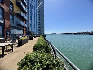 Photo 16- click for photo gallery